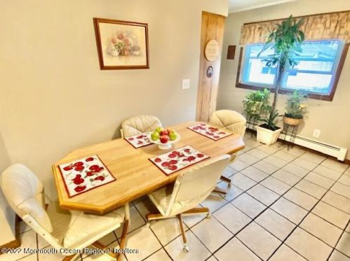 144 Avon St, Roselle Park NJ 07204-2303 exterior