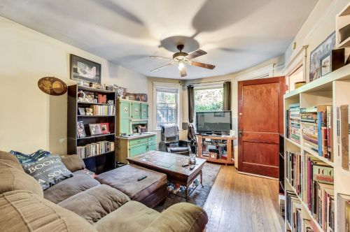 3315 Oakley Ave, Chicago IL 60618-6207 exterior