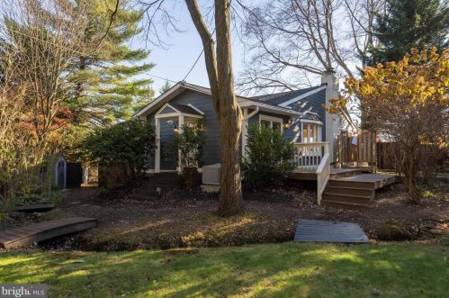 9 War Admiral Ln, Media PA 19063-5224 exterior