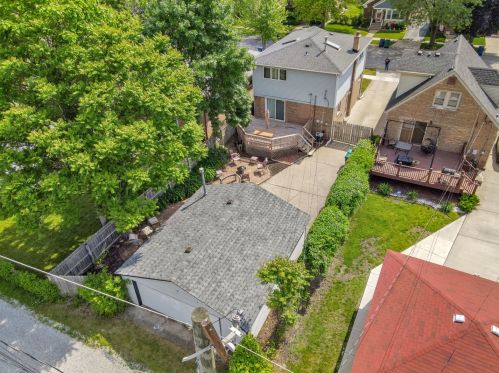 9114 Sawyer Ave, Chicago IL 60805-1640 exterior