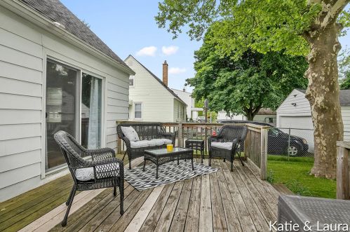 1243 Northlawn St, Grand Rapids MI 49505-3866 exterior