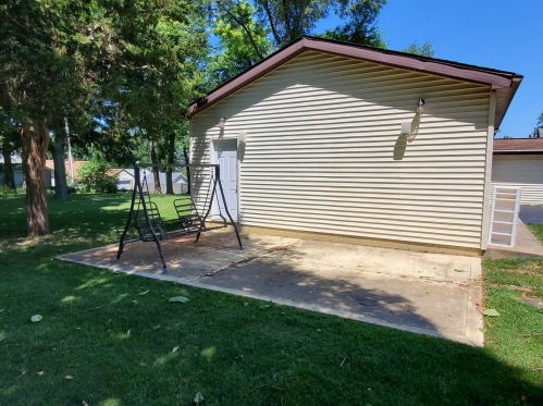 14 Cir Dr, Joliet IL 60433-1501 exterior