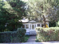 83 Adams Ave, Newton, MA 02465-1001