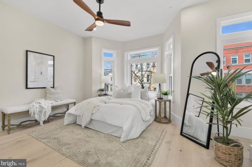 304 T St, Washington DC 20001-1842 exterior