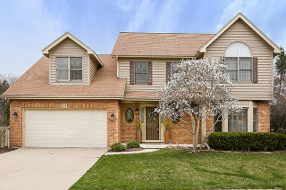 29 Breckenridge Dr, Aurora, IL 60504-3201