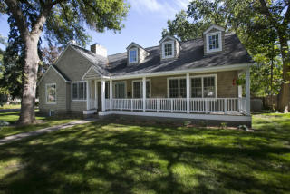 101 Maple Hill Rd, Hopkins MN  55343-8544 exterior