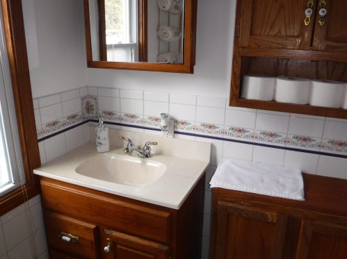 1108 Hamilton St, Manitowoc WI 54220-5230 exterior