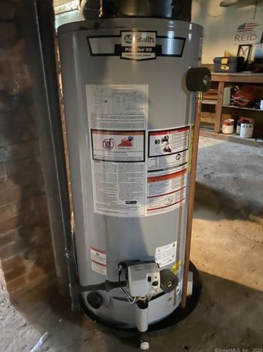 1 Franklin St, Manchester CT 06040-4346 exterior