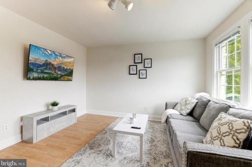 916 19 St, Washington DC 20002-4085 exterior