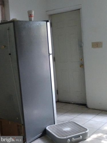 25 Front St, Darby PA 19023-3013 exterior