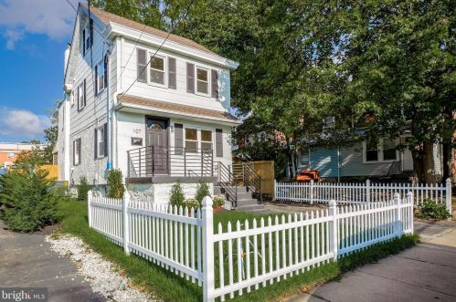 107 County Line Rd, Ardmore PA 19003-0021 exterior