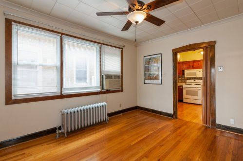 5353 Cullom Ave, Chicago IL 60641-1313 exterior