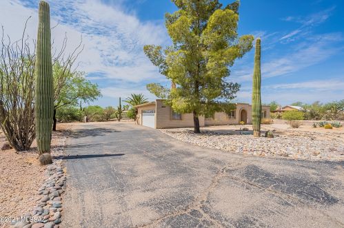 10860 Oakwood Dr, Tucson, AZ 85749-8131