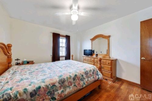 783 Robbins St, Perth Amboy NJ 08861-1708 exterior