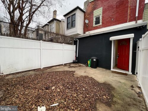 900 29th St, Philadelphia PA 19130-1114 exterior