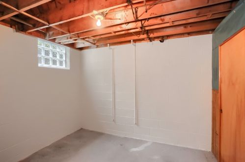 5714 Montour Rd, Gibsonia PA 15044-8113 exterior