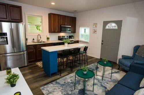 944 Hubbard St, Atlanta, GA 30310-3045