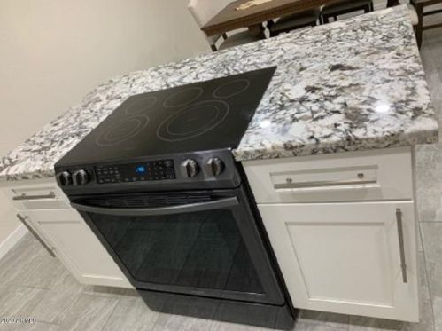 6854 36 Dr, Phoenix AZ 85053-4613 exterior