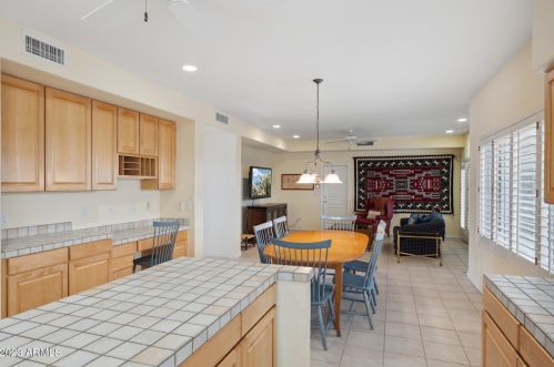 10401 Central Ave, Phoenix AZ 85020-1053 exterior