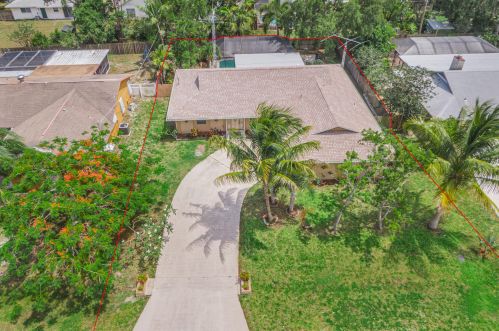 310 Bayview Ter, Fort Pierce, FL 34983-2114