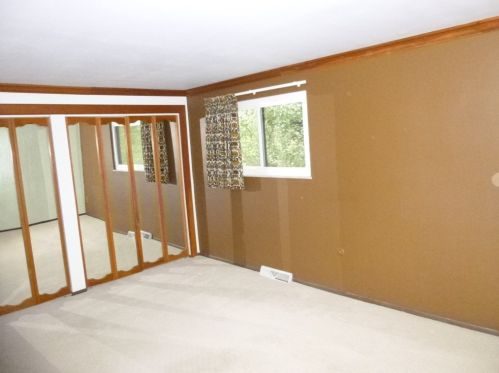 229 Thornberry Dr, Pittsburgh PA 15237-3349 exterior