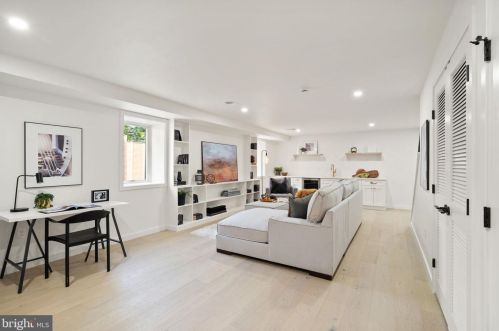 4316 2nd St, Washington DC  20011-7434 exterior