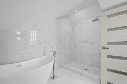 131 44th St, Pittsburgh PA  15201-3037 exterior