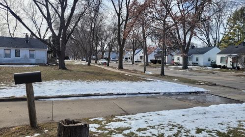 4702 44th St, Milwaukee WI  53218-5203 exterior