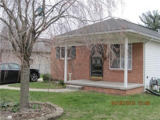 25631 Andover Dr, Dearborn Heights MI  48125-1542 exterior