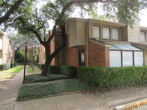 9254 Forest Ln, Dallas TX  75243-4221 exterior