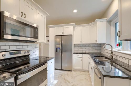 409 Atkins Ave, Lancaster PA  17603-4912 exterior