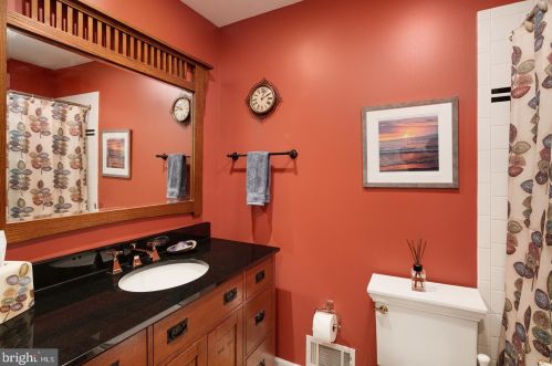 2025 Chancellor St, Philadelphia PA  19103-5604 exterior