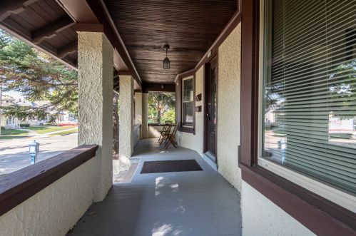 2044 59, Milwaukee WI 53210-1505 exterior