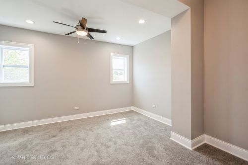 7215 Ridgeland Ave, Chicago IL 60649-2808 exterior