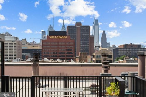 11 2nd St, Philadelphia PA exterior