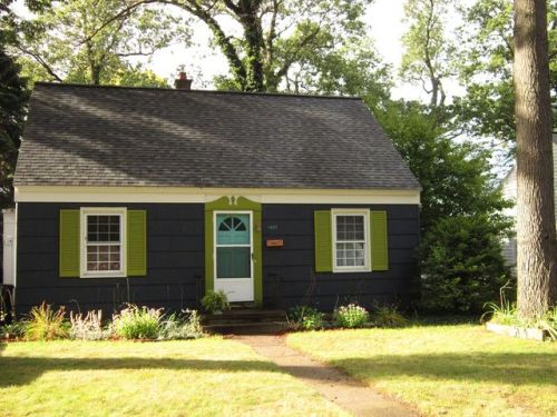 1637 Montague Ave, Meskegon MI  49441-3129 exterior