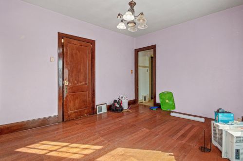 1314 22 St, Milwaukee WI 53215-4404 exterior