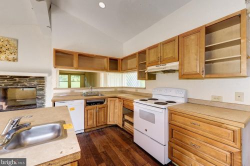 789 Rte 45, Pilesgrove NJ 08098-2528 exterior