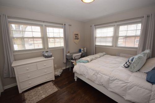 6620 Range Line Rd, Milwaukee WI 53209-2621 exterior