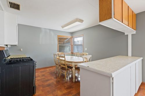 9401 Auer Ave, Milwaukee WI exterior