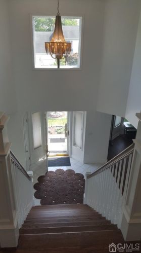 61 Princess Dr, New Brunswick NJ  08902-4104 exterior