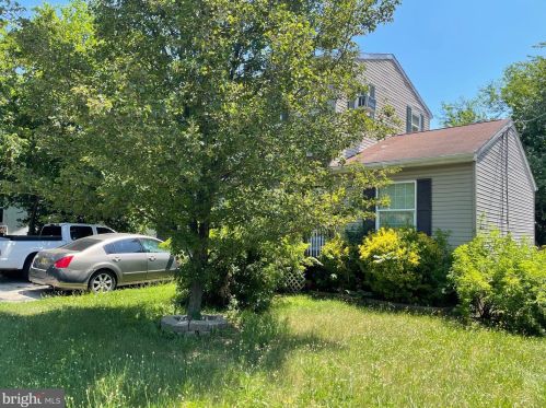 6822 Highland Ave, Camden, NJ 08110-6212