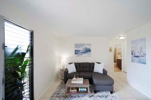 3230 Ala Ilima St, Honolulu HI  96818-2941 exterior