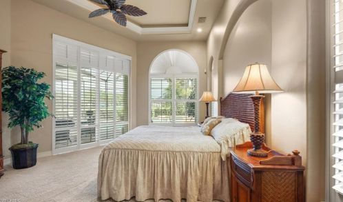 2489 Augusta Dr, Naples FL exterior