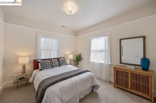 2122 Sacramento St, Berkeley CA 94702-1905 exterior