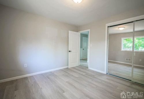 37 Sunrise Rd, Old Bridge NJ  08857-1435 exterior