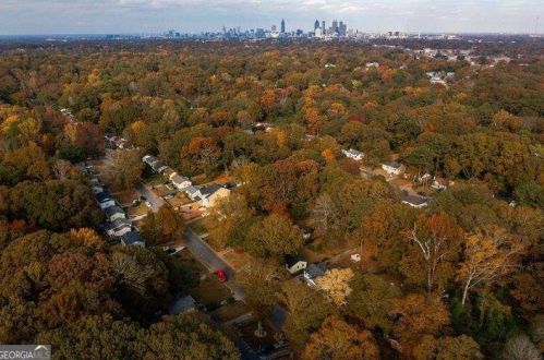 1437 Kenilworth Dr, Atlanta GA 30310-3943 exterior