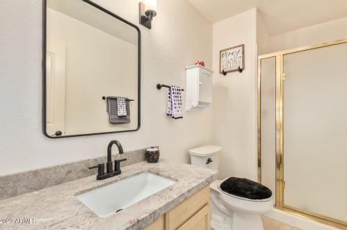 1310 Ivanhoe St, Chandler AZ 85226-1689 exterior