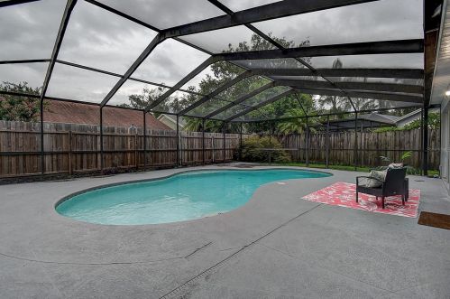 9759 Fox Hollow Rd, Tampa FL  33647-1831 exterior