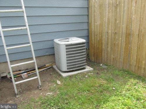 176 Parkinson Ave, Trenton NJ 08610-5411 exterior